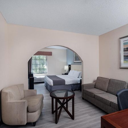 Baymont By Wyndham Hinesville Fort Stewart Area Dış mekan fotoğraf